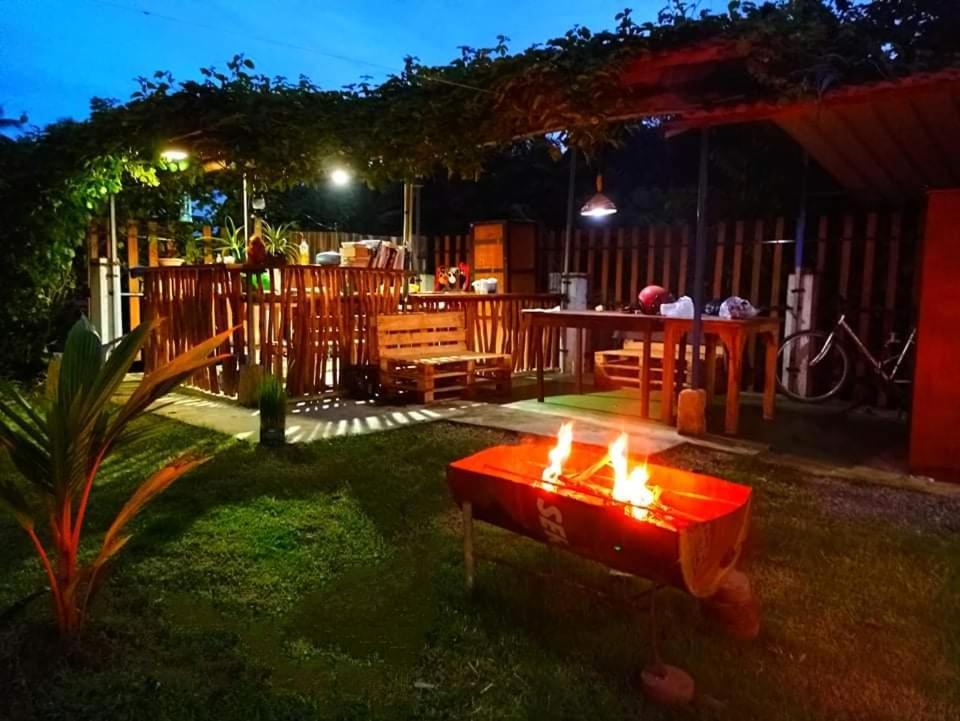 Hotel Hilltop Bungalow Mirissa Esterno foto