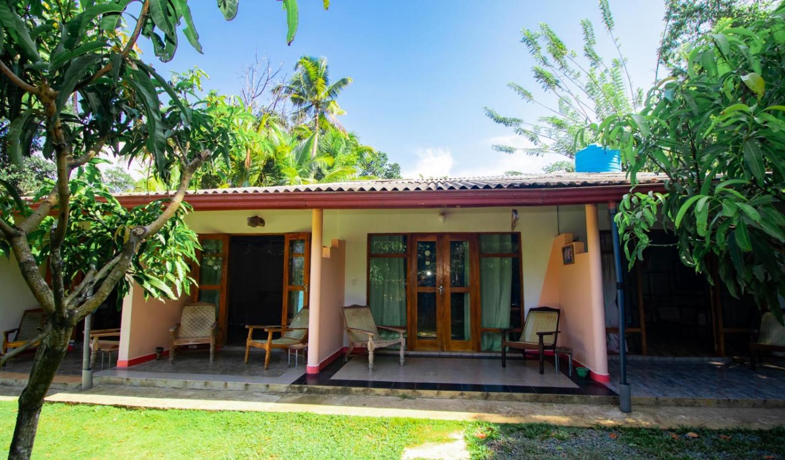 Hotel Hilltop Bungalow Mirissa Esterno foto