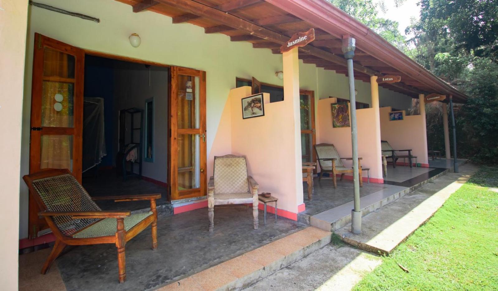 Hotel Hilltop Bungalow Mirissa Esterno foto